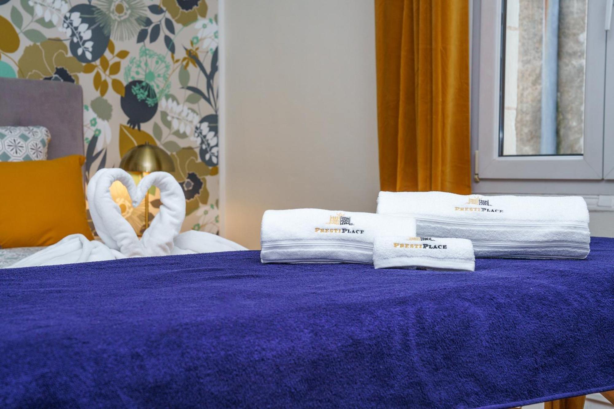 La Cour De L'opera - Parking - Prestiplace Collection Tours